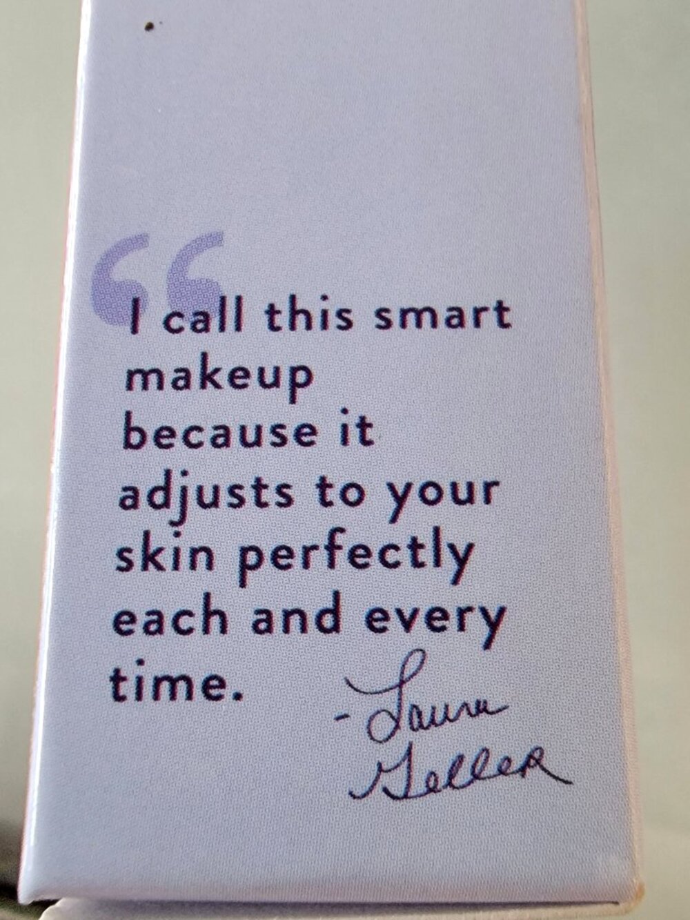LAURA GELLER Balance and Brighten Color Correcting Powder Foundation Porcelain - Picture 8 of 9
